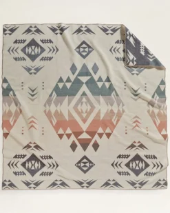 AGATE BEACH BLANKET