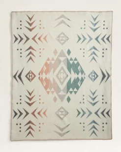 AGATE BEACH THROW