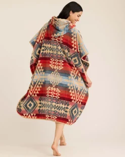 CANYONLANDS ADULT HOODED TOWEL