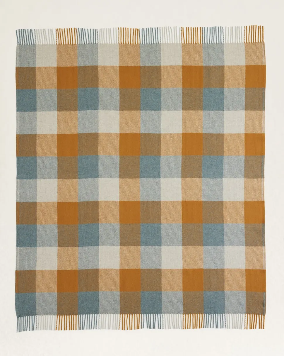 ECO-WISE WOOL FRINGED THROW