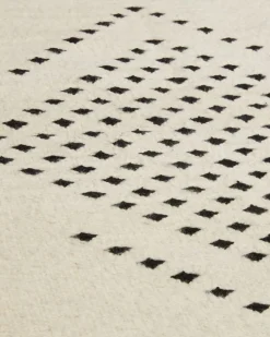 MIL DIAMONDS RUG