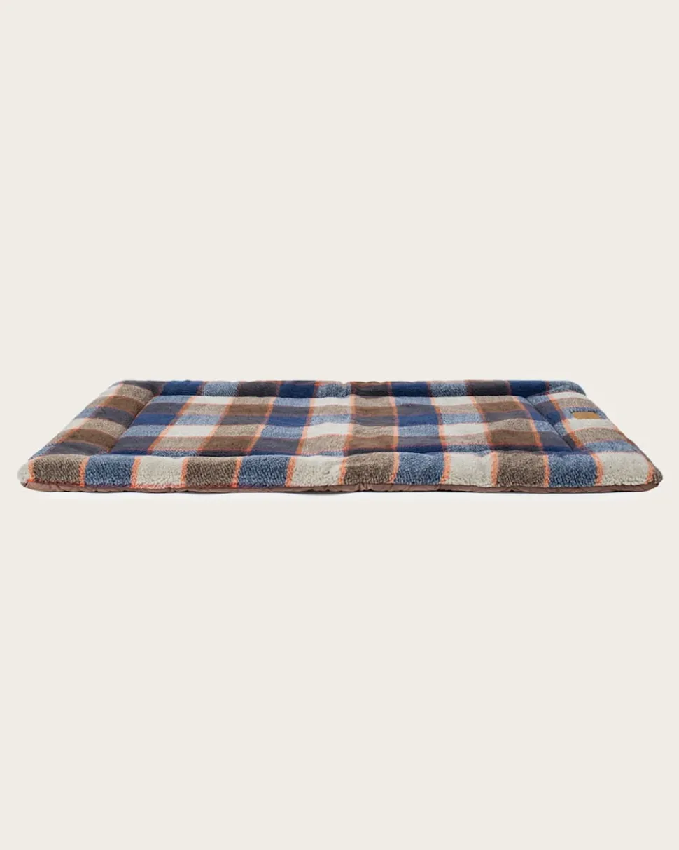MOUNTAIN PLAID PET BED - COMFORT CUSHION