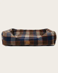 MOUNTAIN PLAID PET BED - KUDDLER