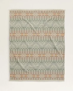 ORGANIC COTTON FRINGED THROW