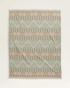 ORGANIC COTTON FRINGED THROW