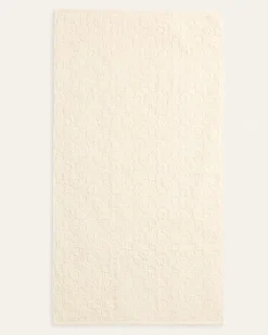SCULPTED TOWEL COLLECTION