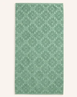 SCULPTED TOWEL COLLECTION