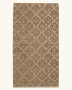 SCULPTED TOWEL COLLECTION