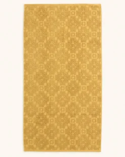 SCULPTED TOWEL COLLECTION