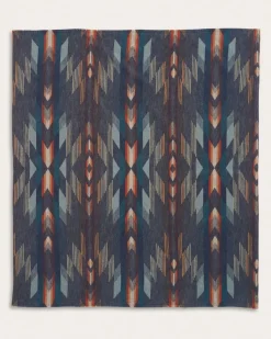WYETH FALLS/STRIPE ORGANIC COTTON THROW GIFT PACK