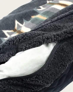 WYETH TRAIL PET BED - NAPPER
