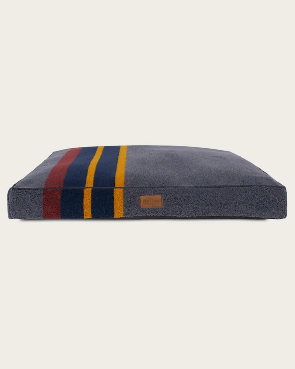 YAKIMA CAMP PET BED - NAPPER