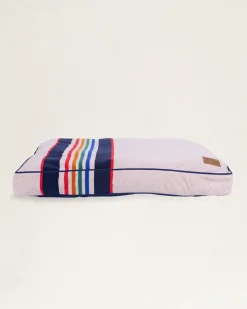 YELLOWSTONE NATIONAL PARK PET BED - NAPPER